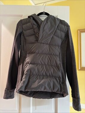 Lululemon Women's Gray Mixed-Media Hooded Jacket